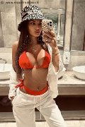 Arezzo Girls Kate Bush 329 58 87 340 foto selfie 3