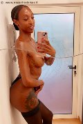 Milano Trans Naomi Closed 345 77 13 495 foto selfie 4