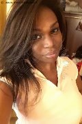 Roma Trans Thais Gamma 377 42 24 303 foto selfie 4