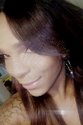 Roma Trav Thais Melo 388 32 39 396 foto selfie 40